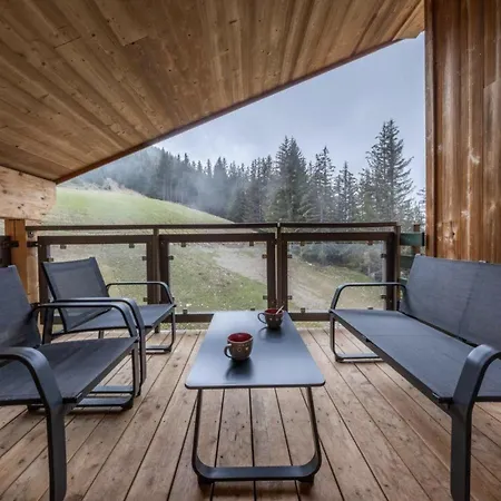 1650 - Charming Penthouse With Stunning Views & Private Parking * Courchevel