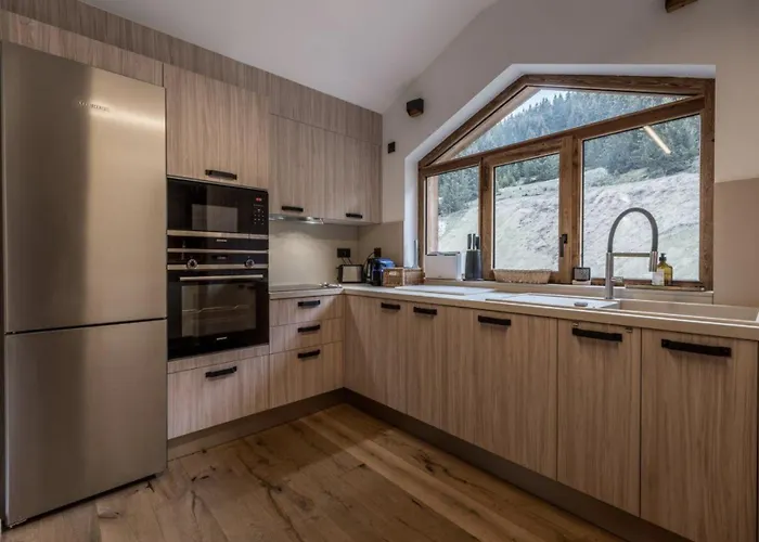 Apartman 1650 - Charming Penthouse With Stunning Views & Private Parking Courchevel