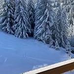 1650 - Charming Penthouse With Stunning Views & Private Parking * Courchevel